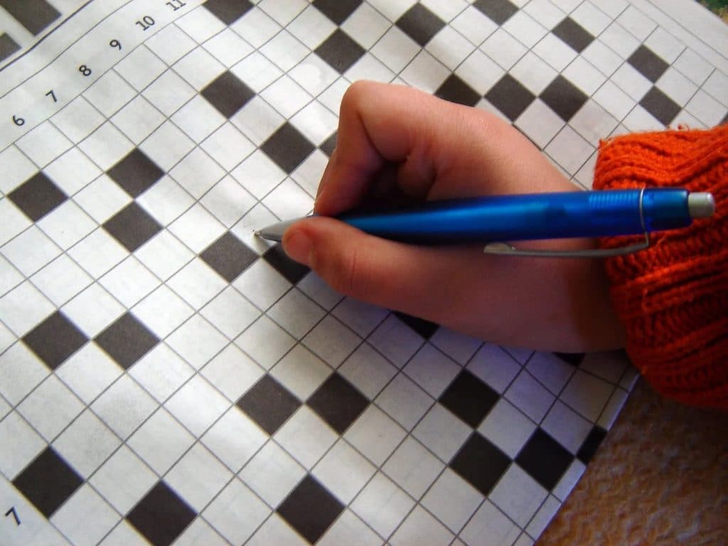 Чим зайнятися дівчині коли нудно вдома? Чим зайнятися дівчині коли нудно вдома?