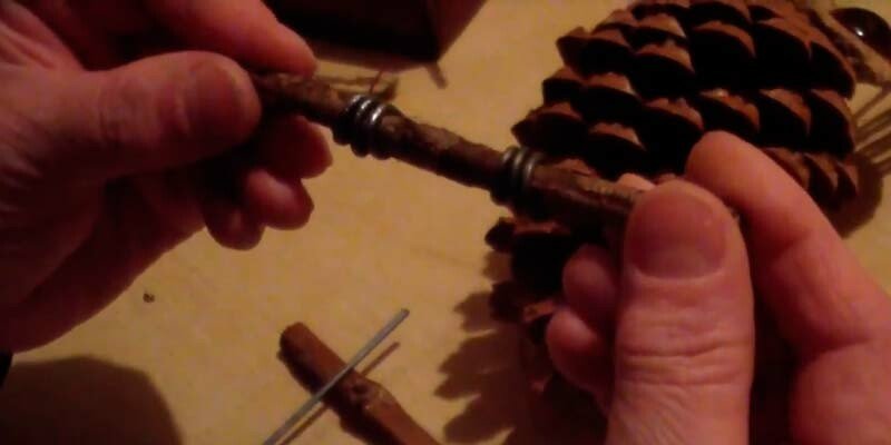 Осінні вироби з шишок своїми руками для школи та дитячого садка Осінні вироби з шишок своїми руками для школи та дитячого садка