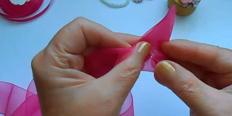 Бант з органзи своїми руками — майстер класи для початківців Бант з органзи своїми руками — майстер класи для початківців