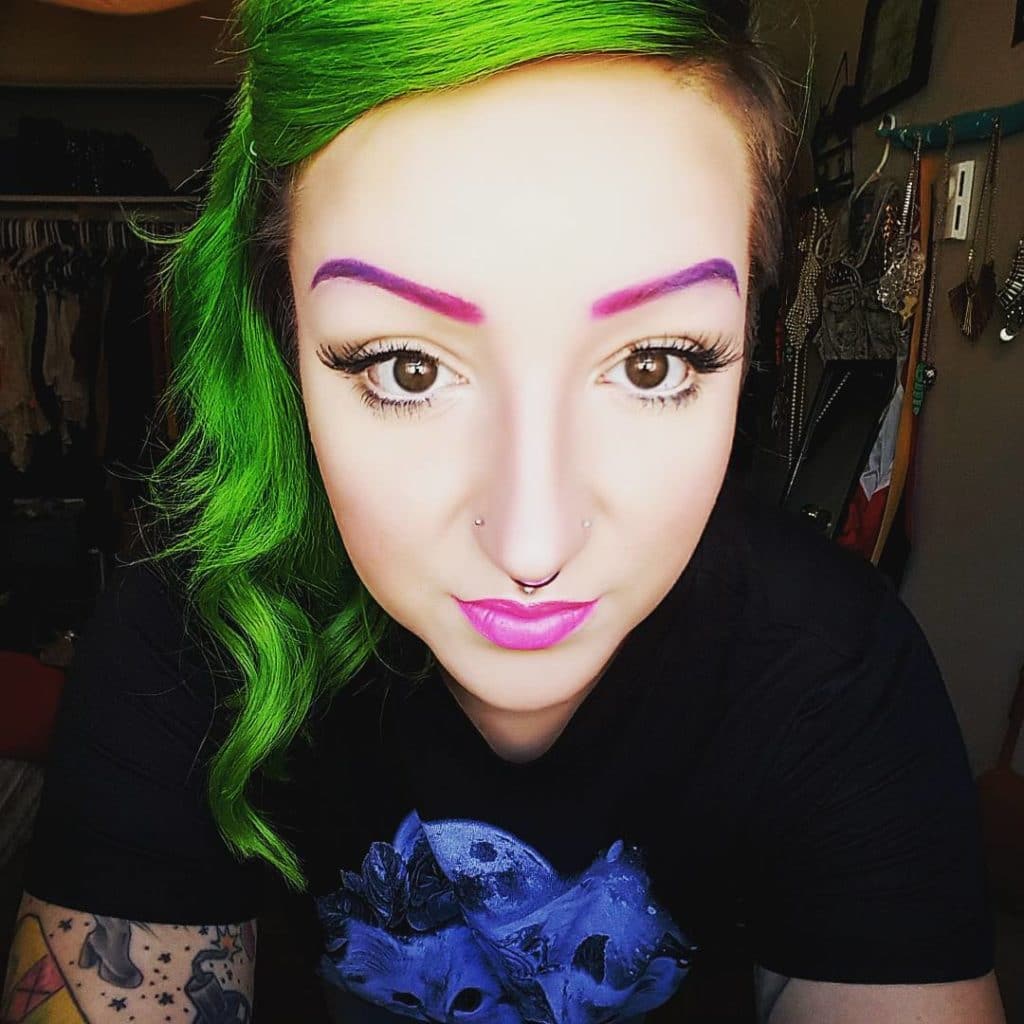 Модні тренди укладання брів в 2020 (45 фото) Модні тренди укладання брів в 2020 (45 фото)