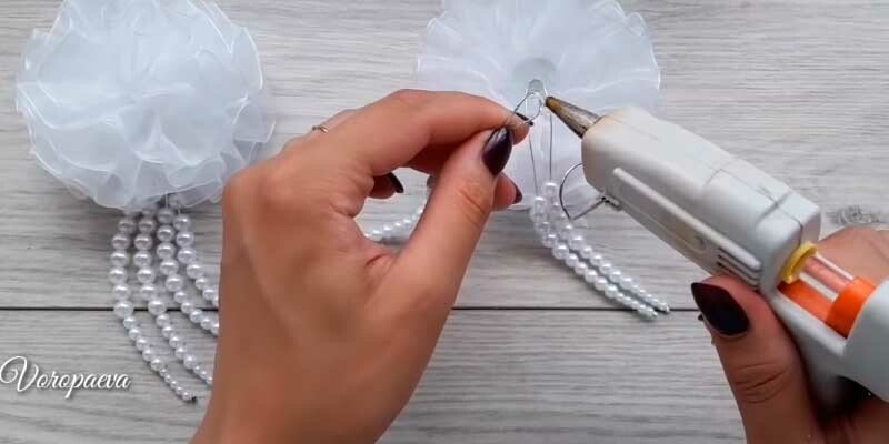 Бант з органзи своїми руками — майстер класи для початківців Бант з органзи своїми руками — майстер класи для початківців