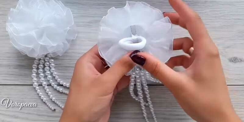 Бант з органзи своїми руками — майстер класи для початківців Бант з органзи своїми руками — майстер класи для початківців