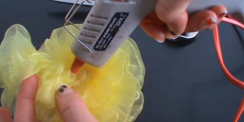 Бант з органзи своїми руками — майстер класи для початківців Бант з органзи своїми руками — майстер класи для початківців