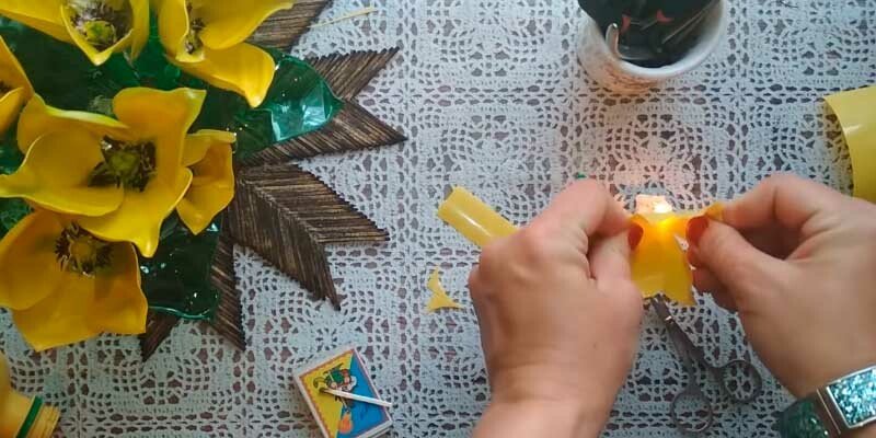 Квіти з пластикових пляшок покроково для початківців — майстер класи для саду та городу