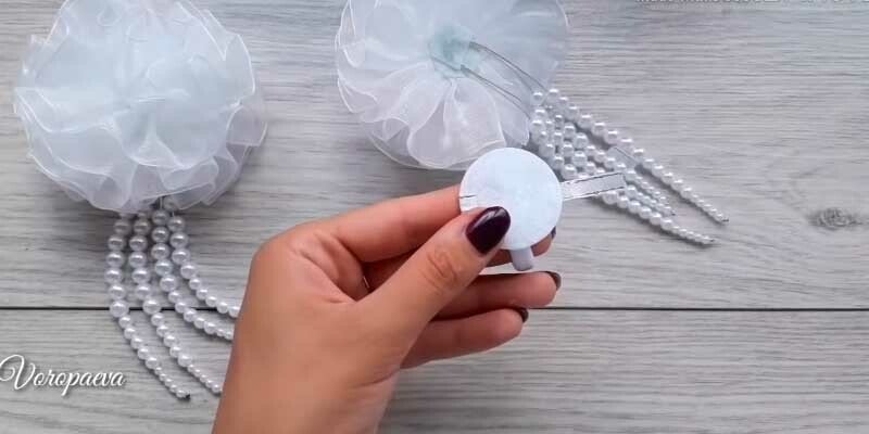 Бант з органзи своїми руками — майстер класи для початківців Бант з органзи своїми руками — майстер класи для початківців