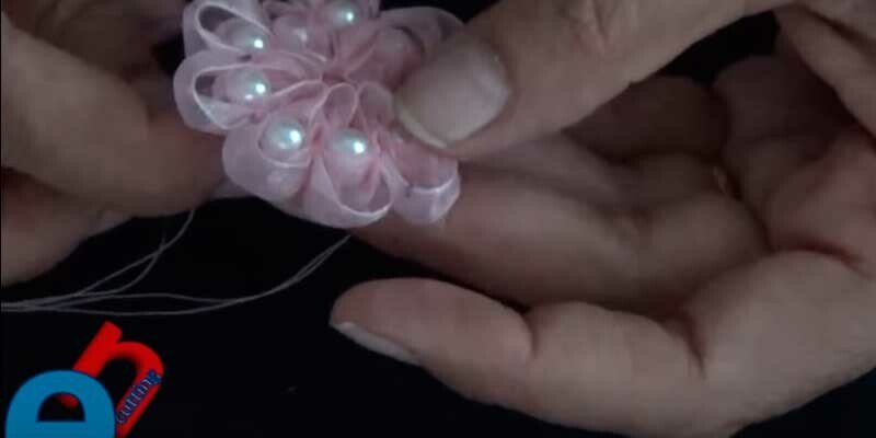 Бант з органзи своїми руками — майстер класи для початківців Бант з органзи своїми руками — майстер класи для початківців