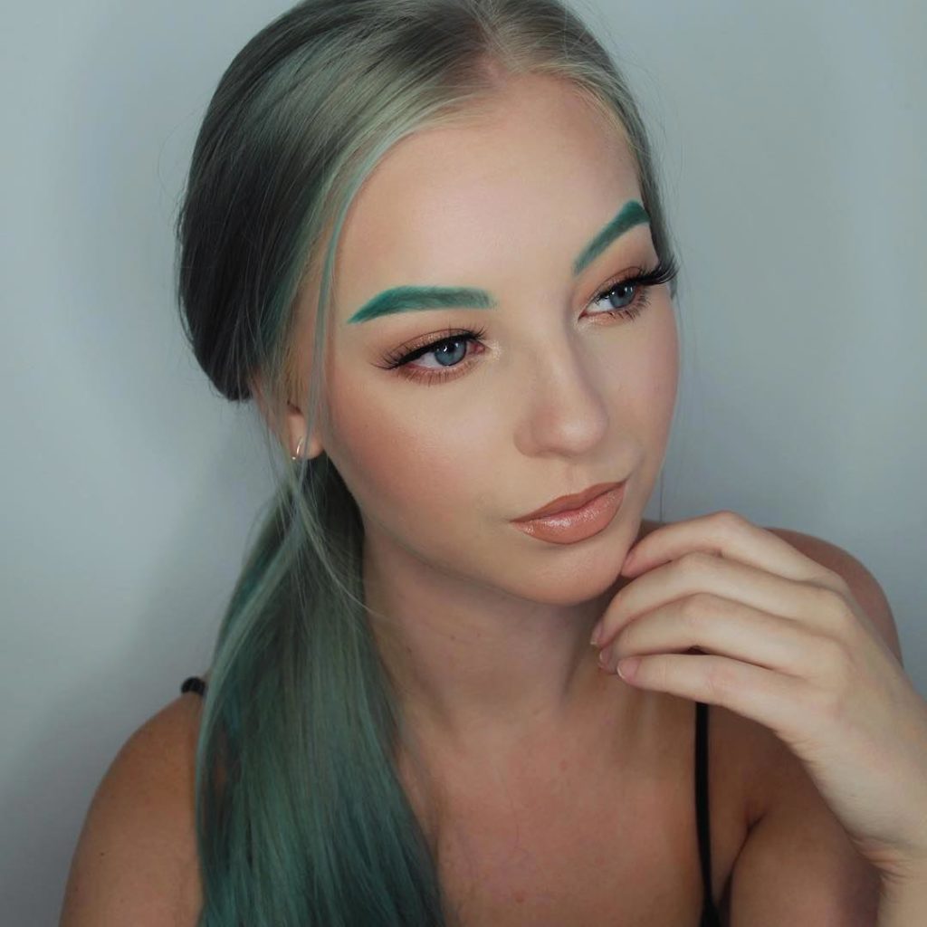 Модні тренди укладання брів в 2020 (45 фото) Модні тренди укладання брів в 2020 (45 фото)