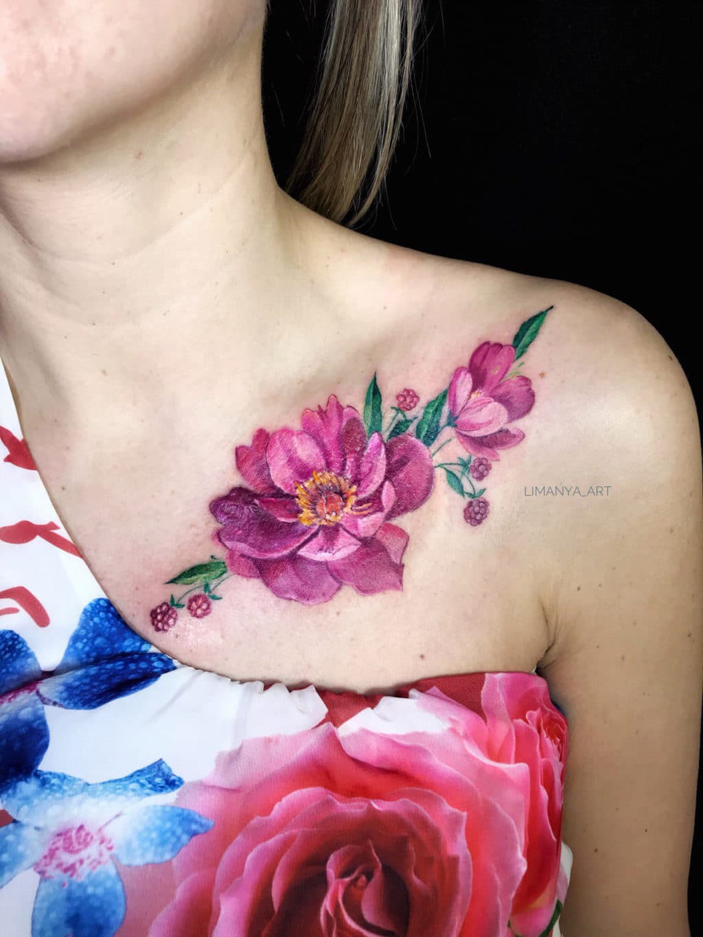 Жіночі тату на ключиці цікаві ідеї (70 фото) Жіночі тату на ключиці цікаві ідеї (70 фото)