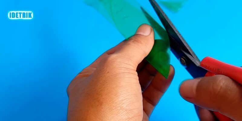 Квіти з пластикових пляшок покроково для початківців — майстер класи для саду та городу