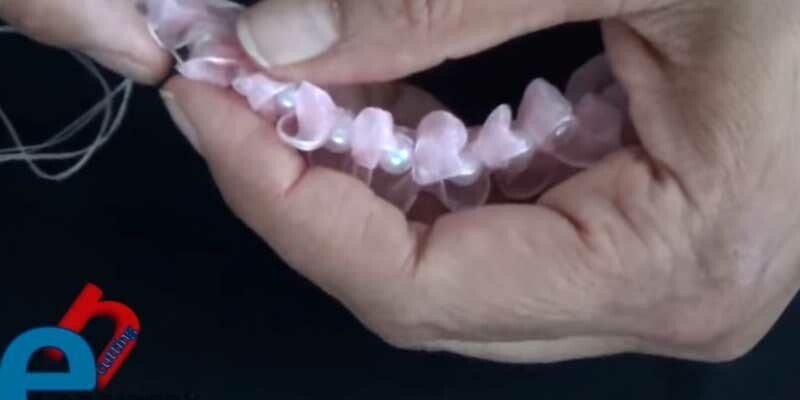 Бант з органзи своїми руками — майстер класи для початківців Бант з органзи своїми руками — майстер класи для початківців