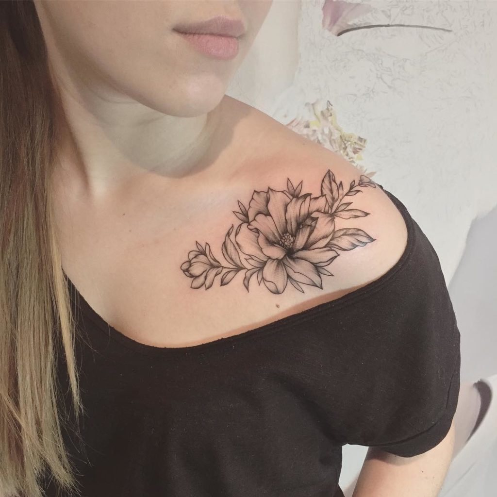 Жіночі тату на ключиці цікаві ідеї (70 фото) Жіночі тату на ключиці цікаві ідеї (70 фото)