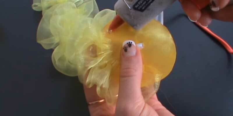 Бант з органзи своїми руками — майстер класи для початківців Бант з органзи своїми руками — майстер класи для початківців