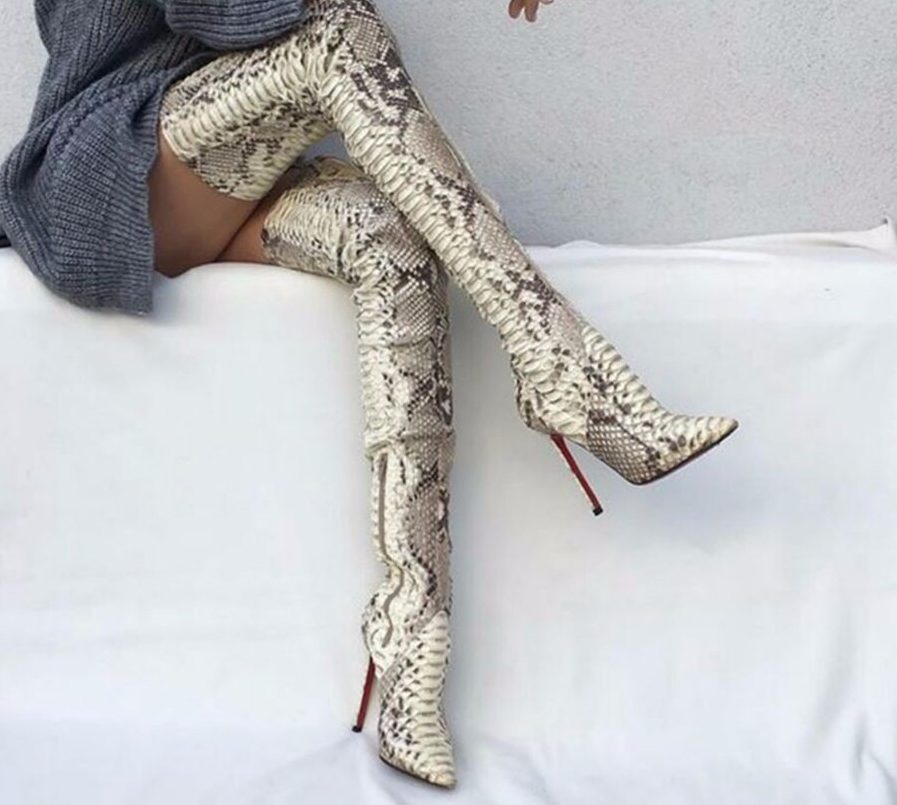 Модне осіннє взуття. У що будемо взуватися восени 2019 2020 року (50 фото) Модне осіннє взуття. У що будемо взуватися восени 2019 2020 року (50 фото)