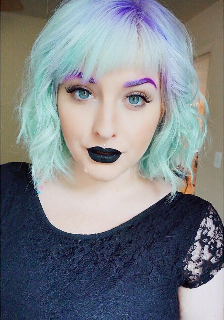 Модні тренди укладання брів в 2020 (45 фото) Модні тренди укладання брів в 2020 (45 фото)