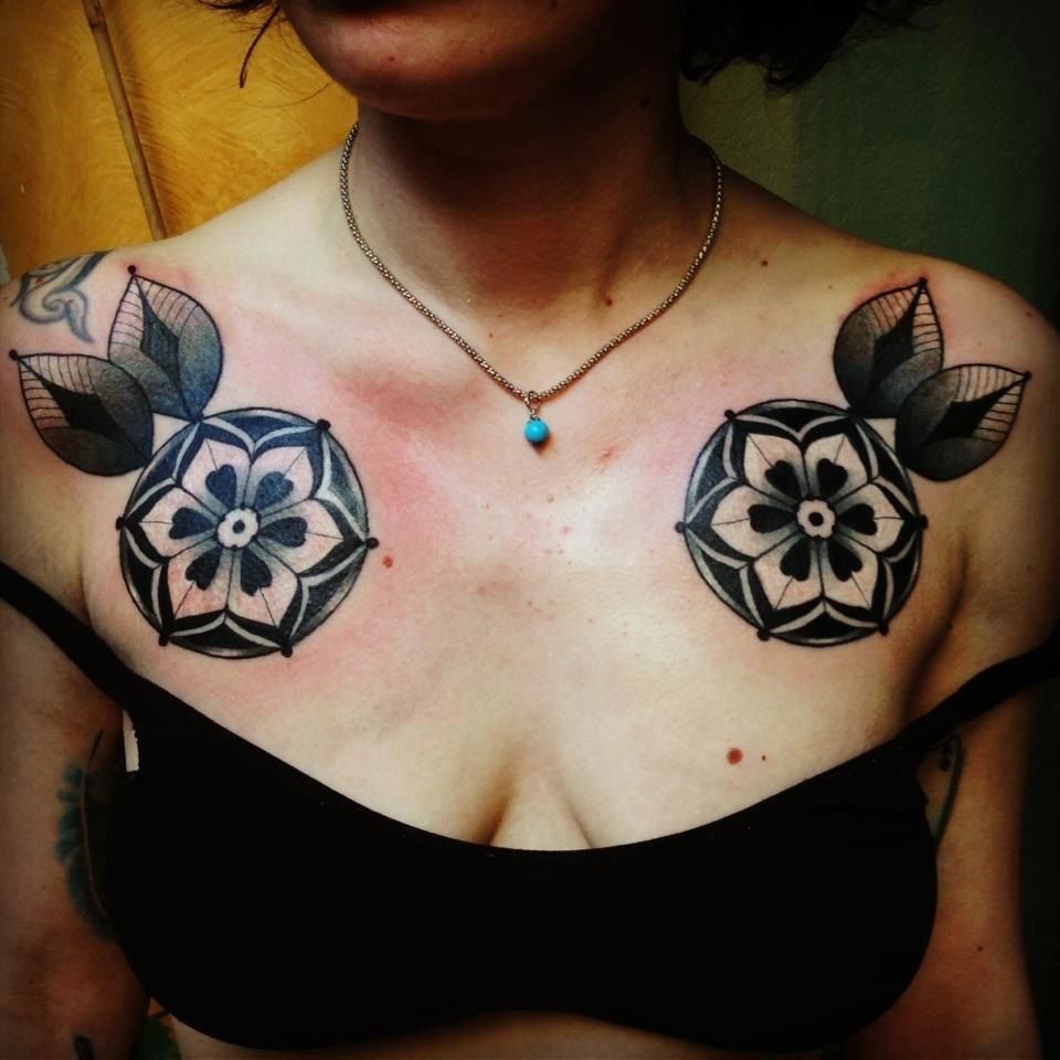 Жіночі тату на ключиці цікаві ідеї (70 фото) Жіночі тату на ключиці цікаві ідеї (70 фото)