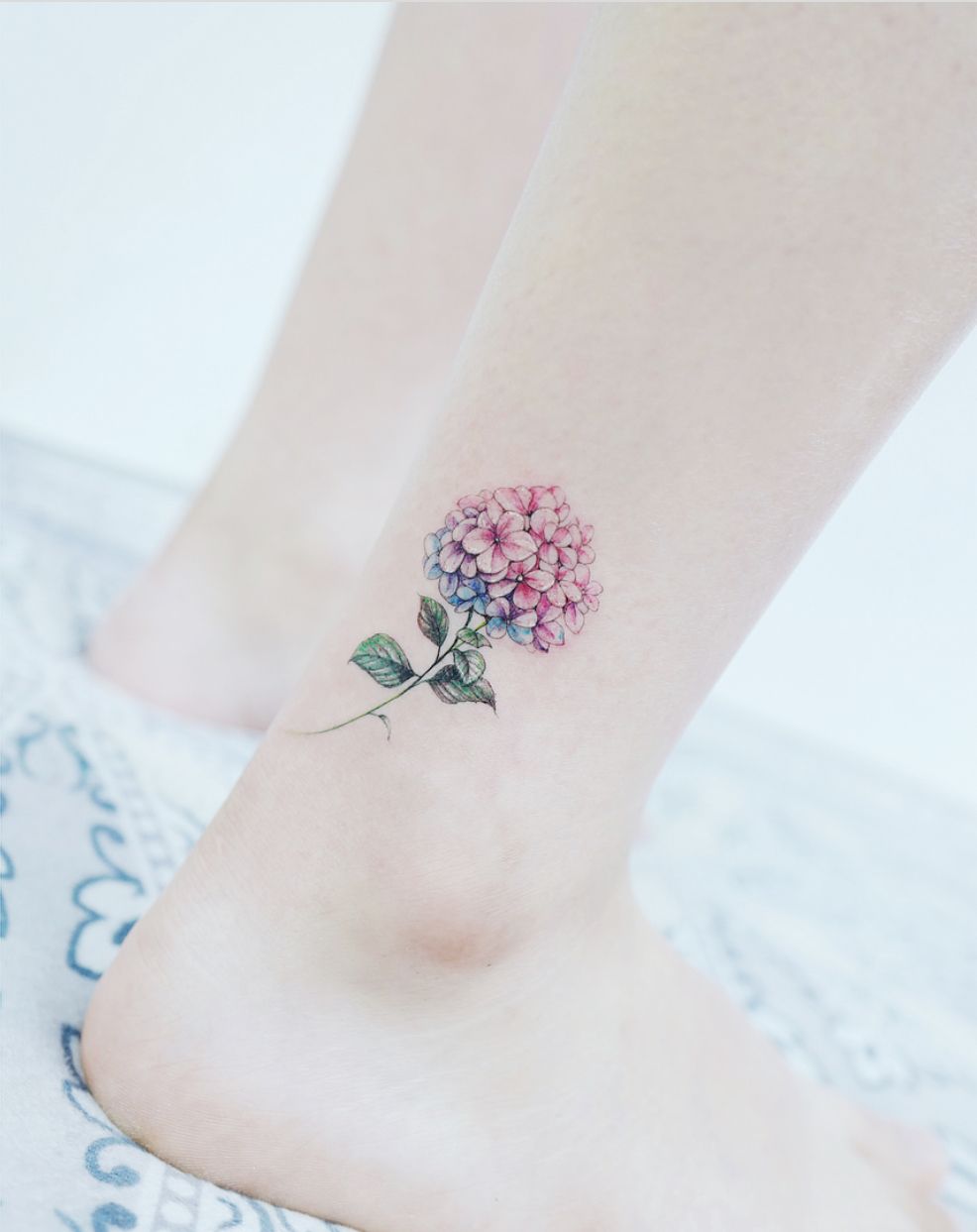 Жіночі тату на щиколотці цікаві ідеї (55 фото) Жіночі тату на щиколотці цікаві ідеї (55 фото)