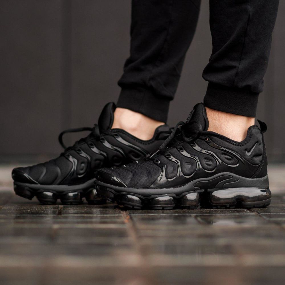 Модне осіннє взуття. У що будемо взуватися восени 2019 2020 року (50 фото) Модне осіннє взуття. У що будемо взуватися восени 2019 2020 року (50 фото)