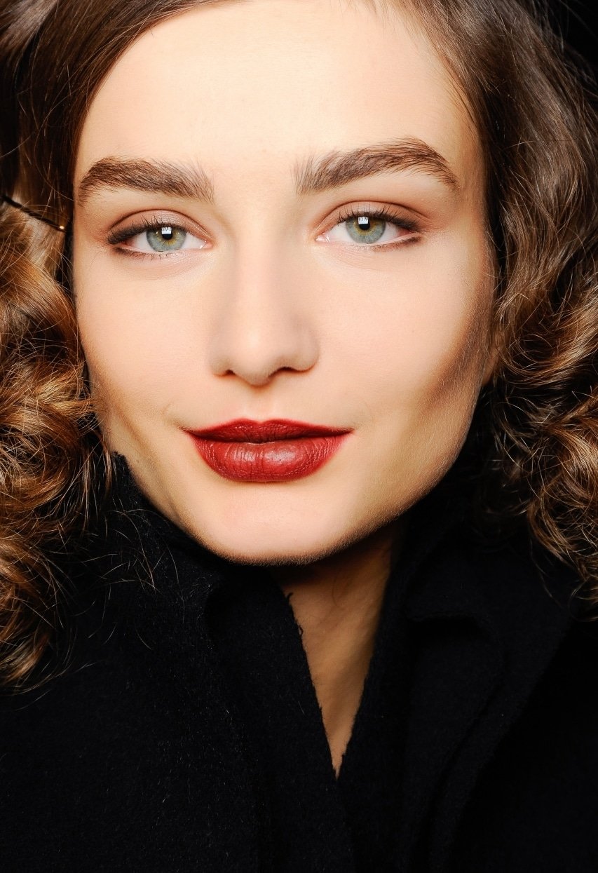 Модні тренди укладання брів в 2020 (45 фото) Модні тренди укладання брів в 2020 (45 фото)