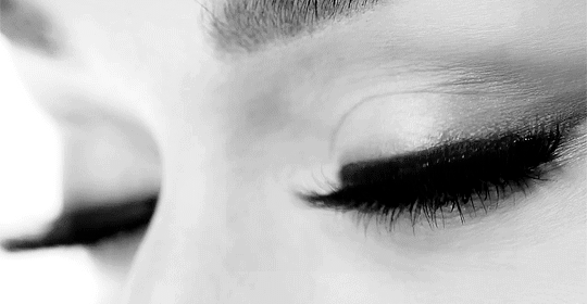 Як тлумачити сон про вії – 34 значення по всім сонникам