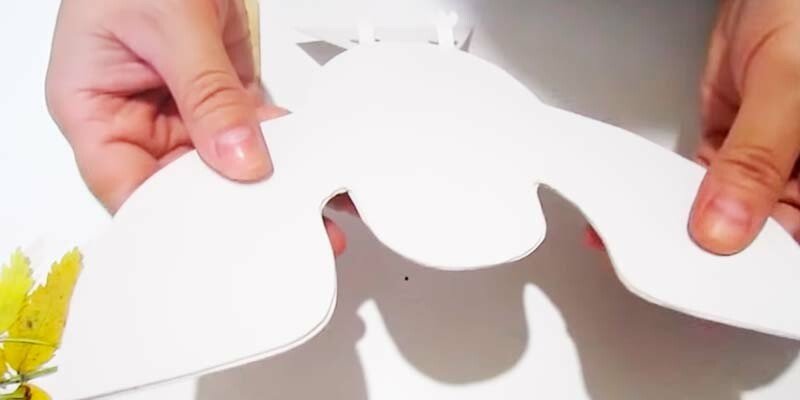 Вироби з природного матеріалу на тему осінь для дитячого садка і школи Вироби з природного матеріалу на тему осінь для дитячого садка і школи