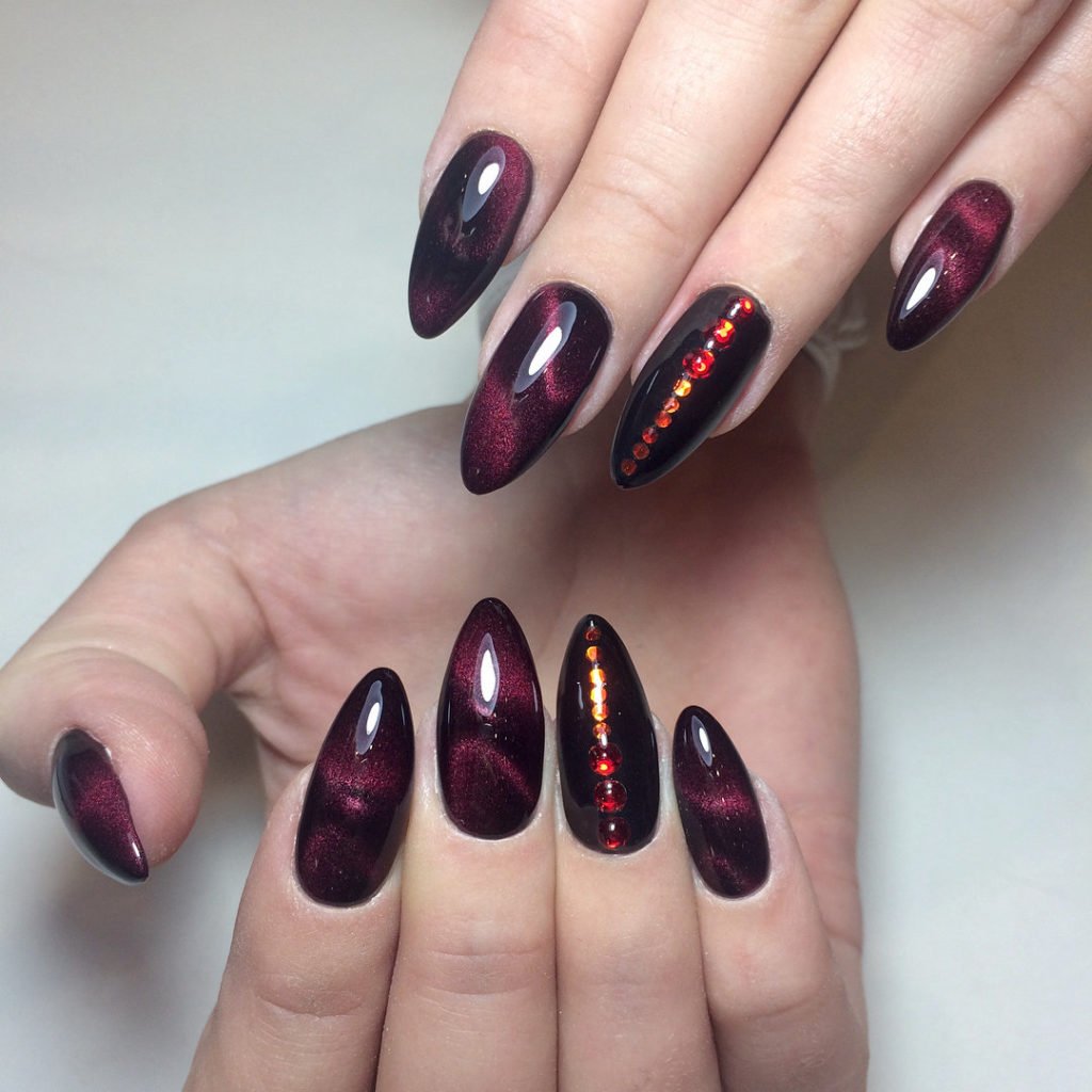 Модний осінній манікюр 2020. Головні тренди річного манікюру (87 фото) Модний осінній манікюр 2020. Головні тренди річного манікюру (87 фото)