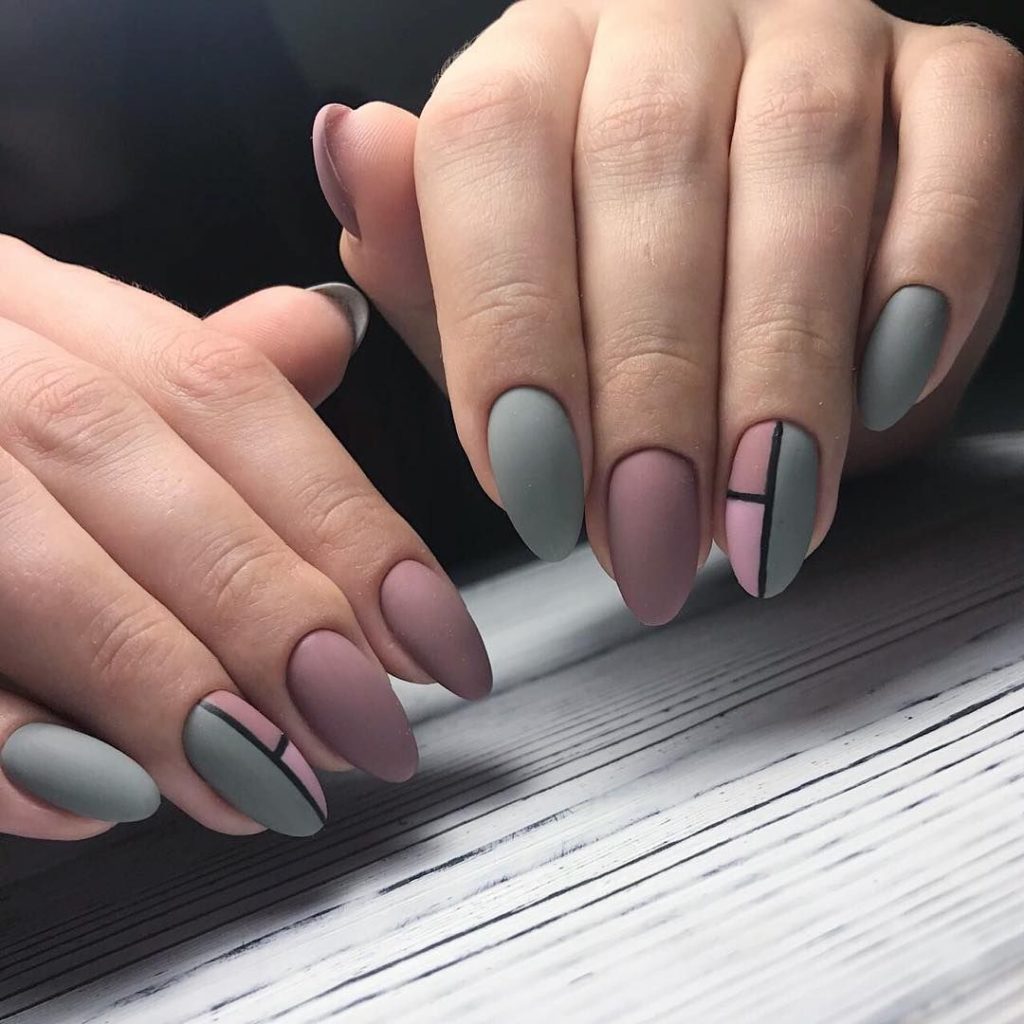 Модний зимовий манікюр 2020. Головні тренди зимового сезону (84 фото) Модний зимовий манікюр 2020. Головні тренди зимового сезону (84 фото)