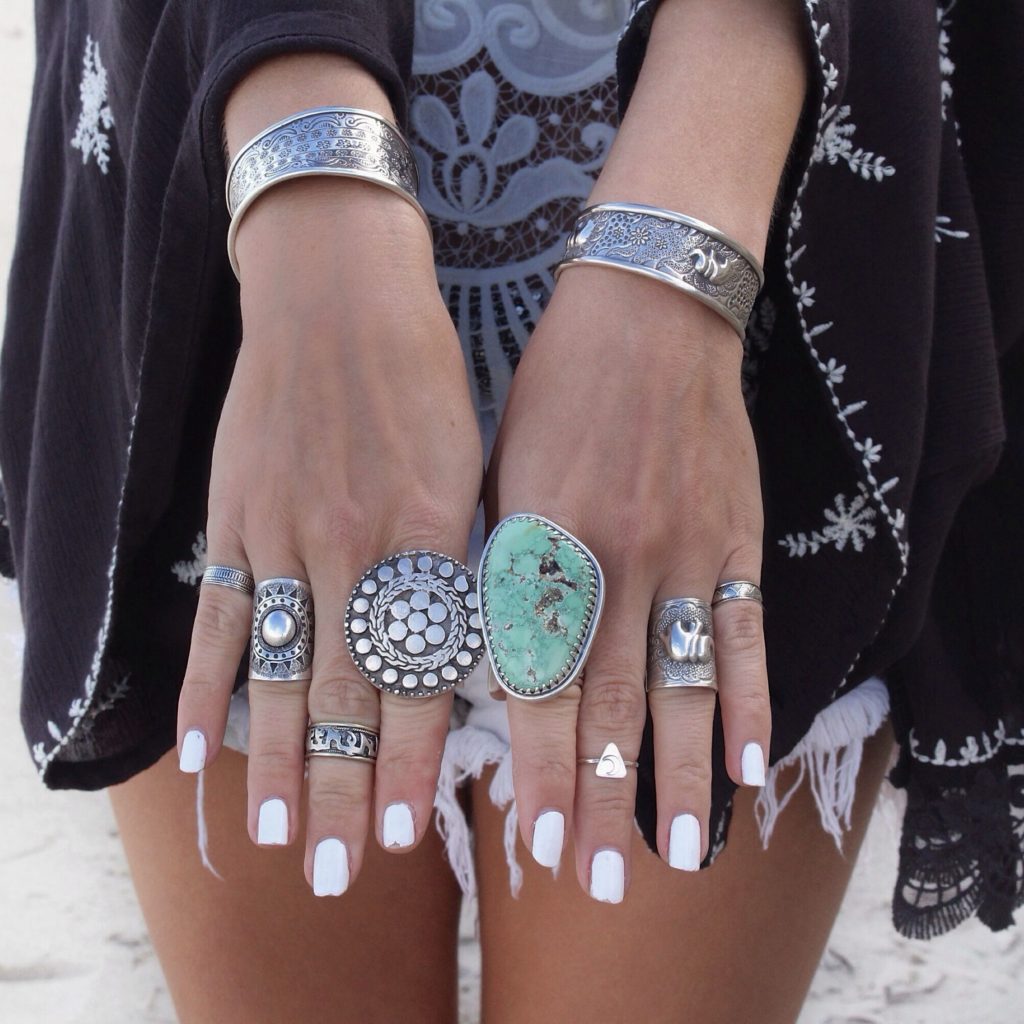 Модні прикраси 2020 (51 фото) Модні прикраси 2020 (51 фото)