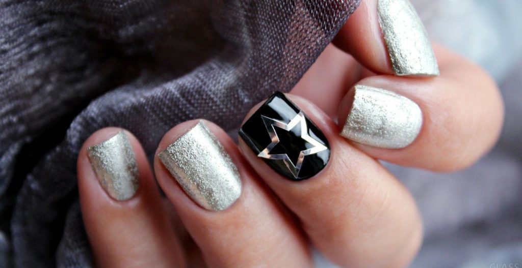 Модний зимовий манікюр 2020. Головні тренди зимового сезону (84 фото) Модний зимовий манікюр 2020. Головні тренди зимового сезону (84 фото)