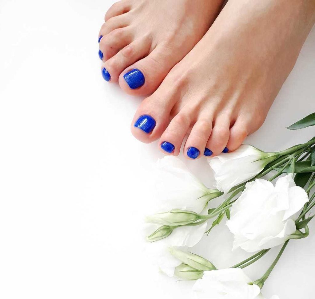 Модний зимовий педикюр 2020 року.Що буде у тренді цієї зими (101 фото) Модний зимовий педикюр 2020 року.Що буде у тренді цієї зими (101 фото)