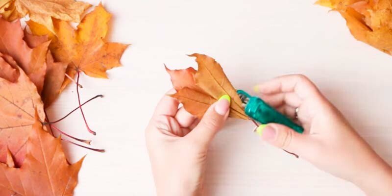 Вироби з природного матеріалу на тему осінь для дитячого садка і школи Вироби з природного матеріалу на тему осінь для дитячого садка і школи