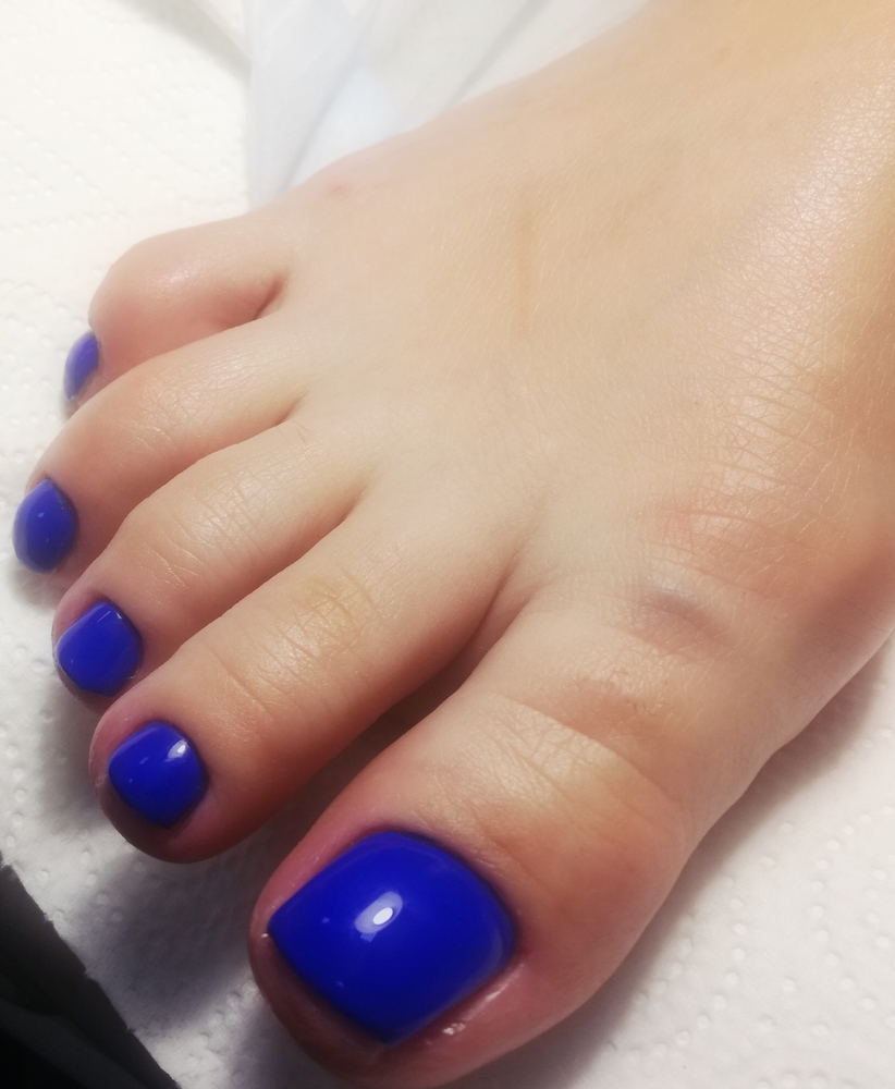 Модний зимовий педикюр 2020 року.Що буде у тренді цієї зими (101 фото) Модний зимовий педикюр 2020 року.Що буде у тренді цієї зими (101 фото)