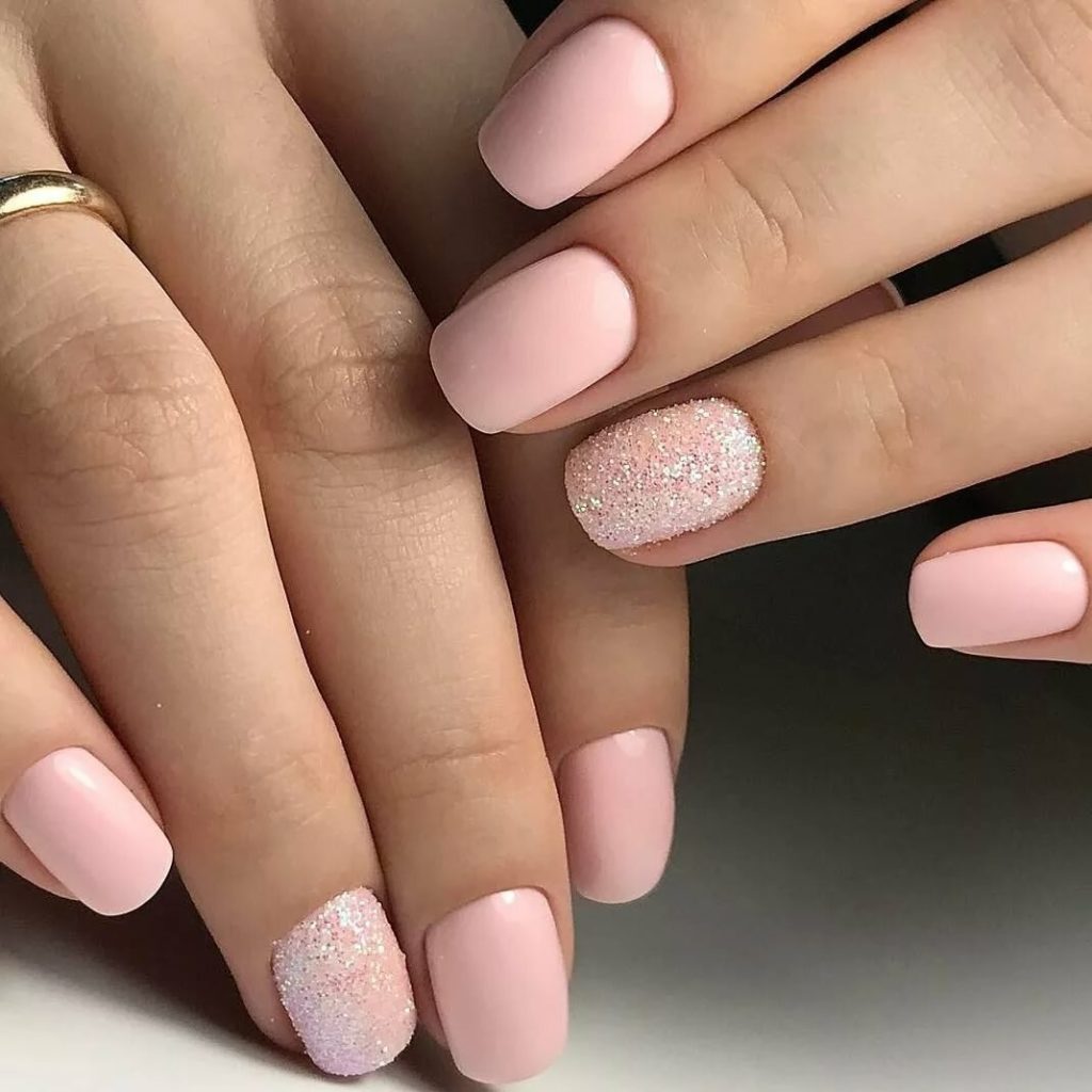 Модний зимовий манікюр 2020. Головні тренди зимового сезону (84 фото) Модний зимовий манікюр 2020. Головні тренди зимового сезону (84 фото)