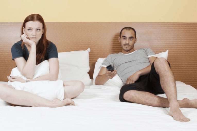 Як розшифрувати сон про байдужість коханого чоловіка — 40 значень