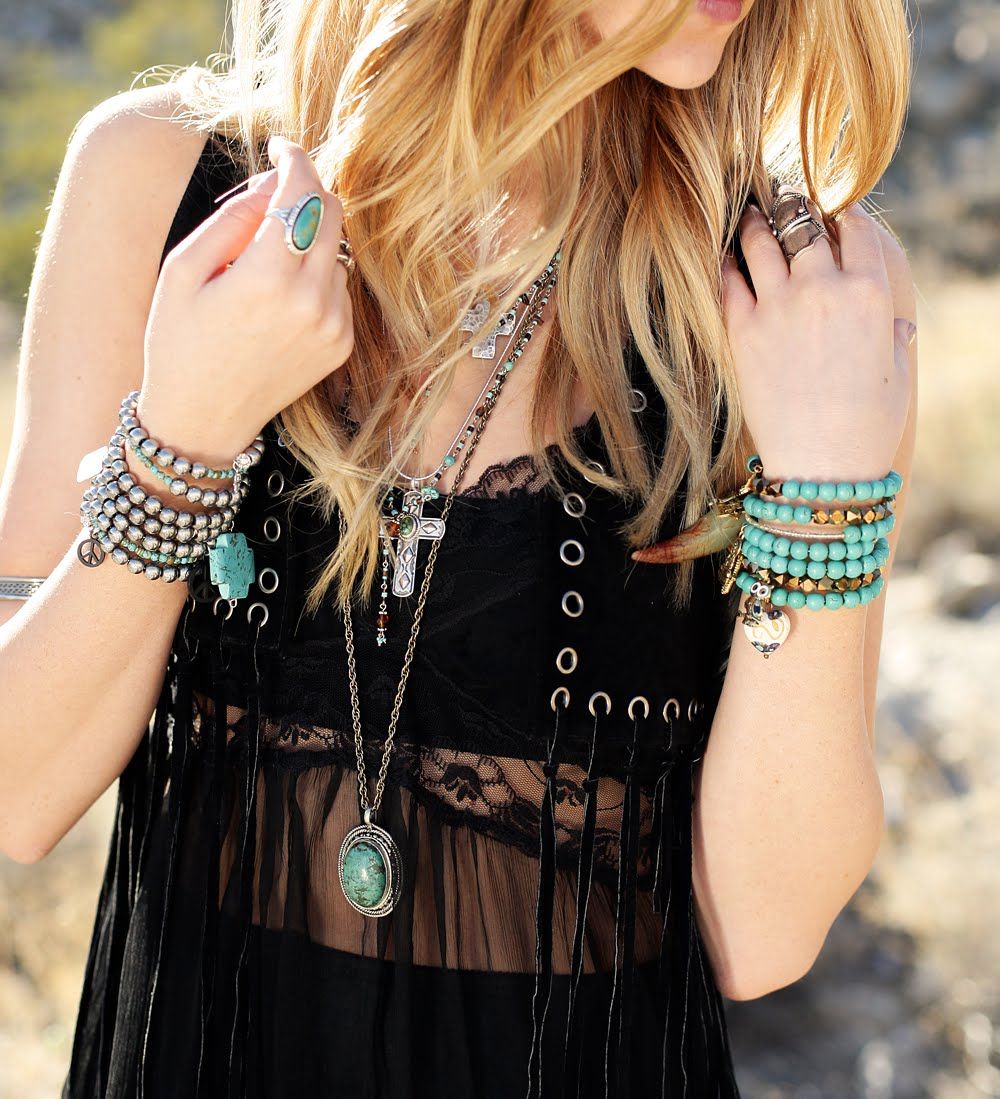 Модні прикраси 2020 (51 фото) Модні прикраси 2020 (51 фото)