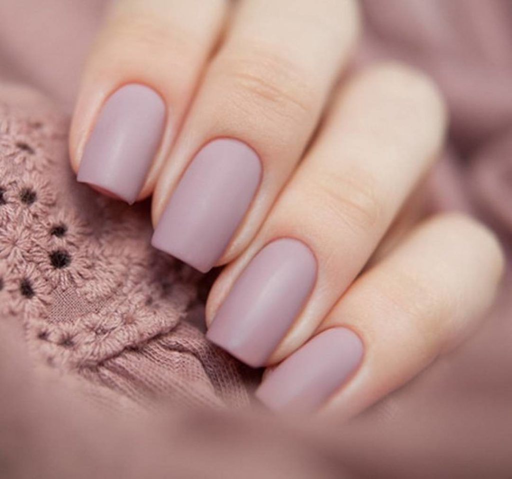 Модний зимовий манікюр 2020. Головні тренди зимового сезону (84 фото) Модний зимовий манікюр 2020. Головні тренди зимового сезону (84 фото)