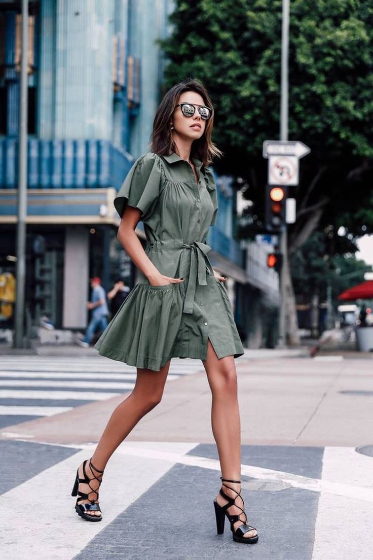 Модні сукні 2020 ( фото) Модні сукні 2020 ( фото)