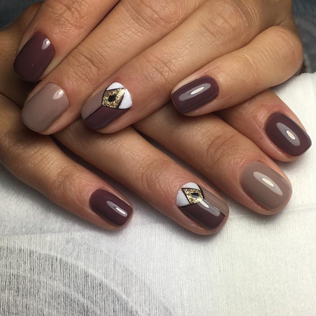 Модний зимовий манікюр 2020. Головні тренди зимового сезону (84 фото) Модний зимовий манікюр 2020. Головні тренди зимового сезону (84 фото)