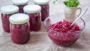 Як незвично заготовити буряки на зиму: 5 простих і смачних варіантів