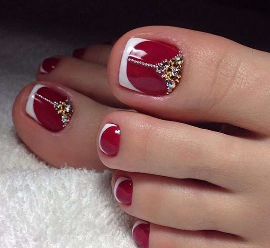 Модний зимовий педикюр 2020 року.Що буде у тренді цієї зими (101 фото) Модний зимовий педикюр 2020 року.Що буде у тренді цієї зими (101 фото)