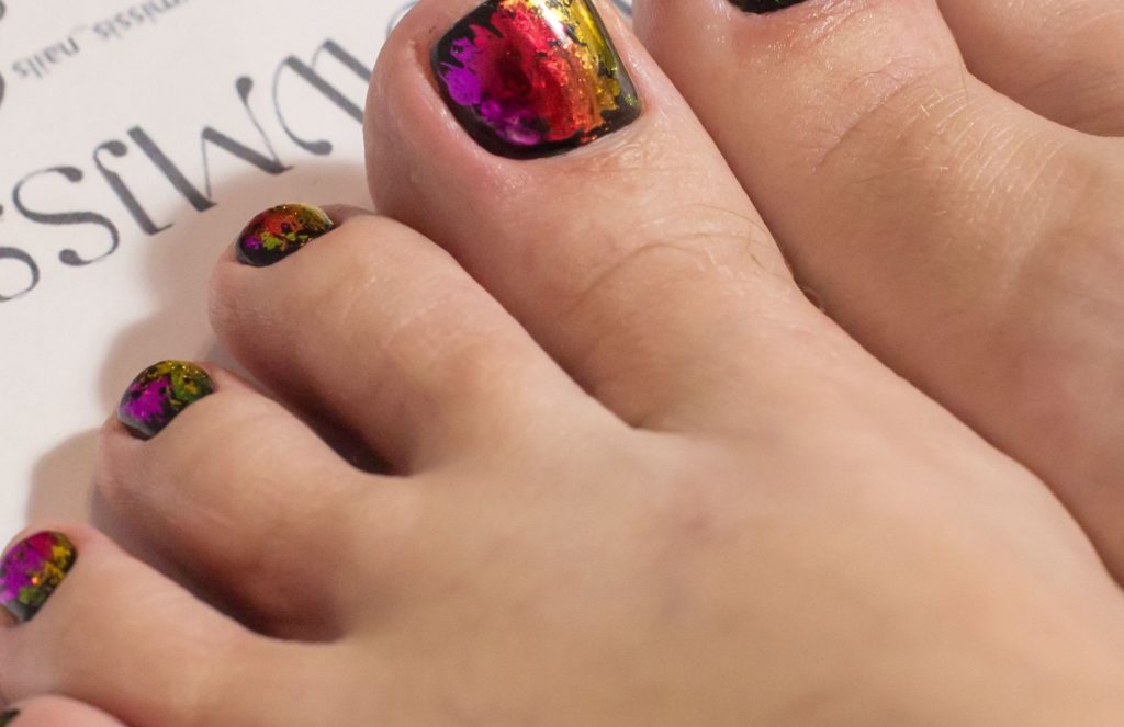 Модний зимовий педикюр 2020 року.Що буде у тренді цієї зими (101 фото) Модний зимовий педикюр 2020 року.Що буде у тренді цієї зими (101 фото)