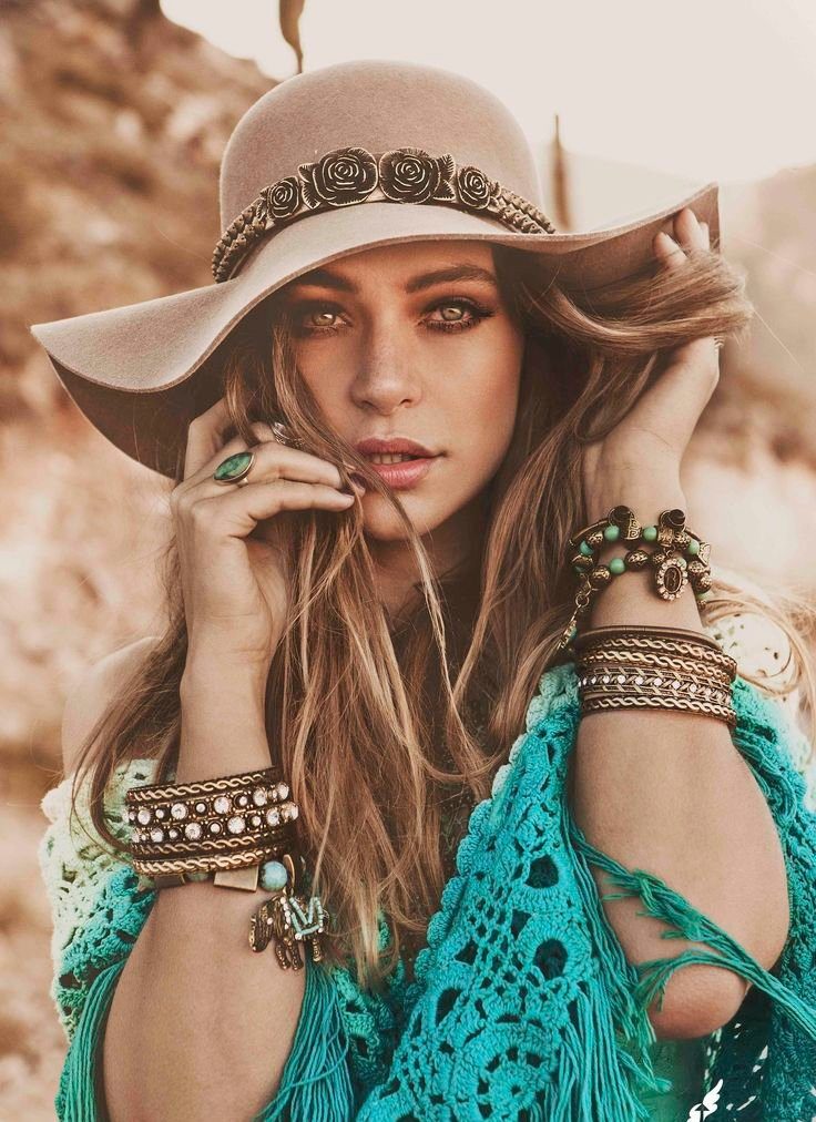 Модні прикраси 2020 (51 фото) Модні прикраси 2020 (51 фото)