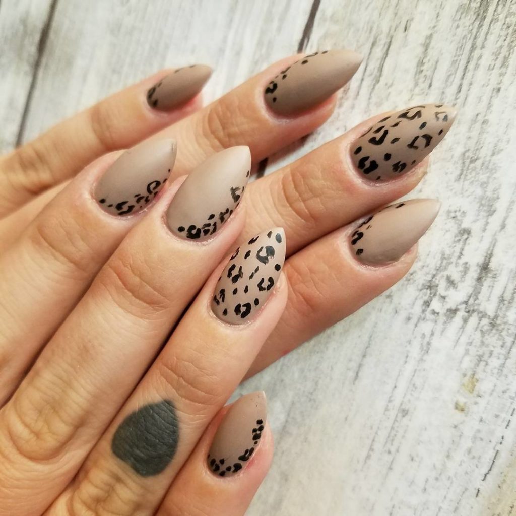 Модний весняний манікюр 2020. Головні тренди весняної манікюру (88 фото) Модний весняний манікюр 2020. Головні тренди весняної манікюру (88 фото)