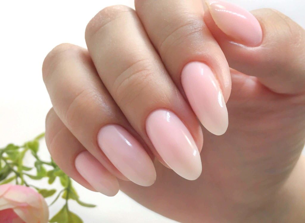 Модний зимовий манікюр 2020. Головні тренди зимового сезону (84 фото) Модний зимовий манікюр 2020. Головні тренди зимового сезону (84 фото)