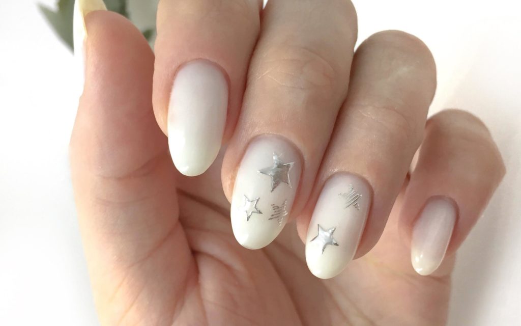 Модний зимовий манікюр 2020. Головні тренди зимового сезону (84 фото) Модний зимовий манікюр 2020. Головні тренди зимового сезону (84 фото)