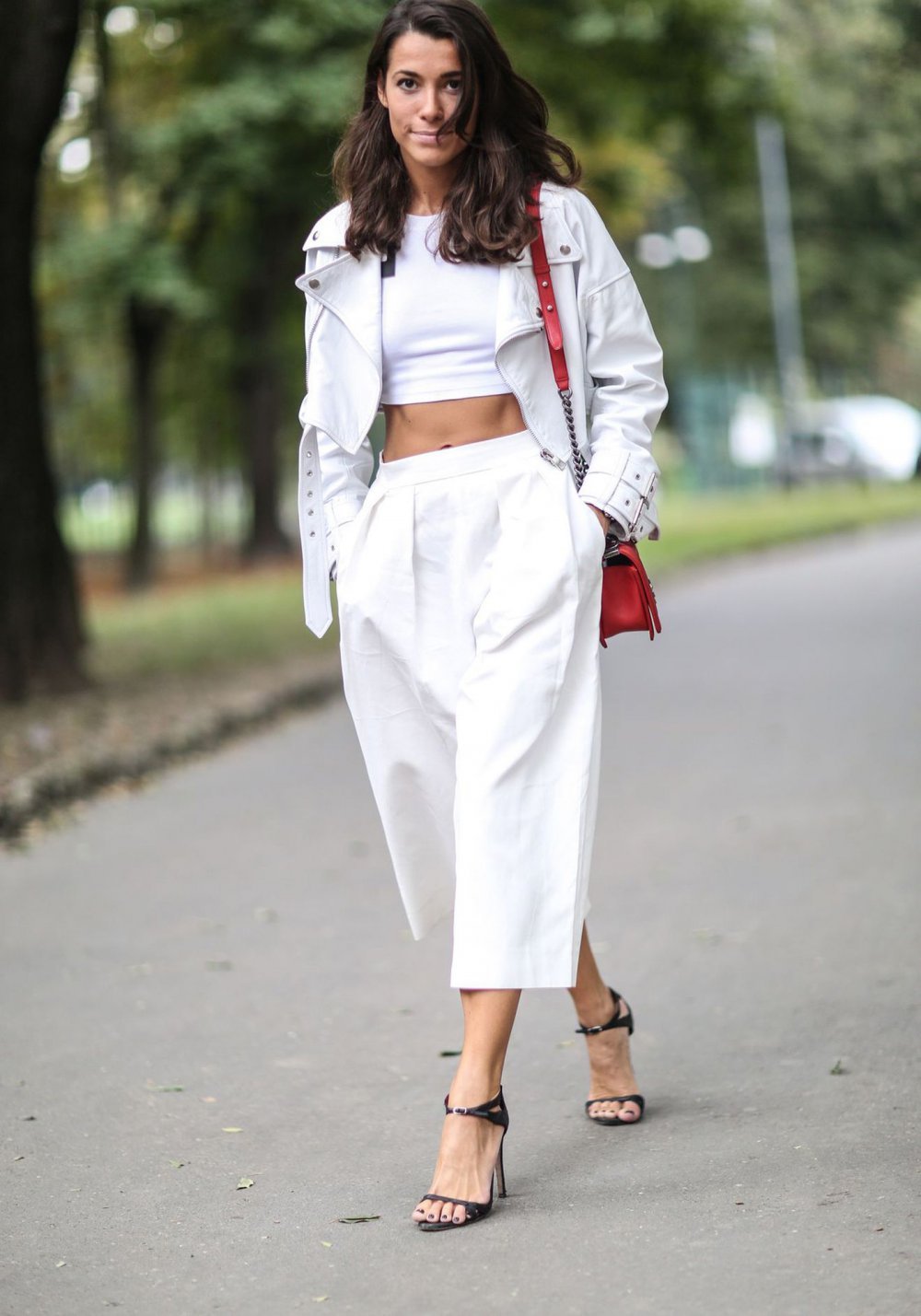 Модні тренди та новинки весни 2020. Що носити майбутньої навесні 2020? (82 фото) Модні тренди та новинки весни 2020. Що носити майбутньої навесні 2020? (82 фото)