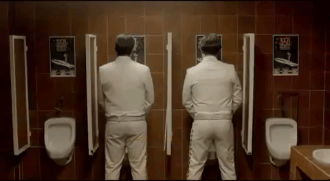 До чого сниться, коли пісяєш у сні — трактування сну по 30 сонникам