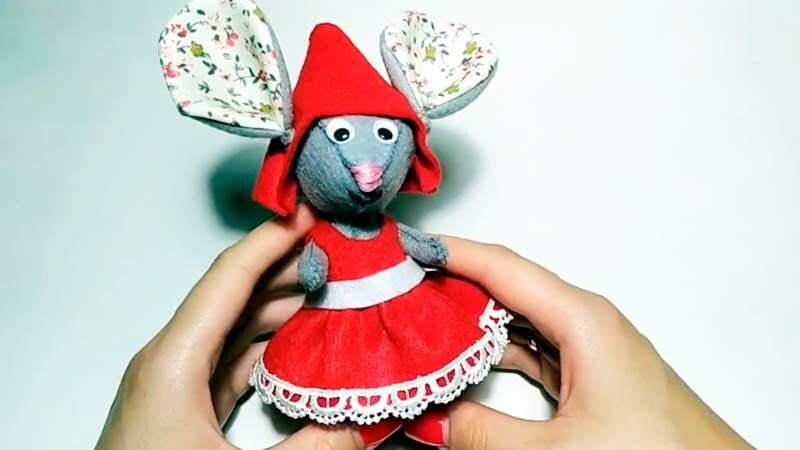 Мишка з фетру своїми руками з викрійками — символ 2020 року Мишка з фетру своїми руками з викрійками — символ 2020 року