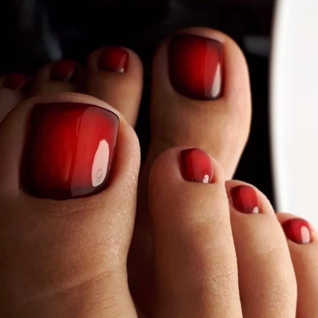 Модний зимовий педикюр 2020 року.Що буде у тренді цієї зими (101 фото) Модний зимовий педикюр 2020 року.Що буде у тренді цієї зими (101 фото)