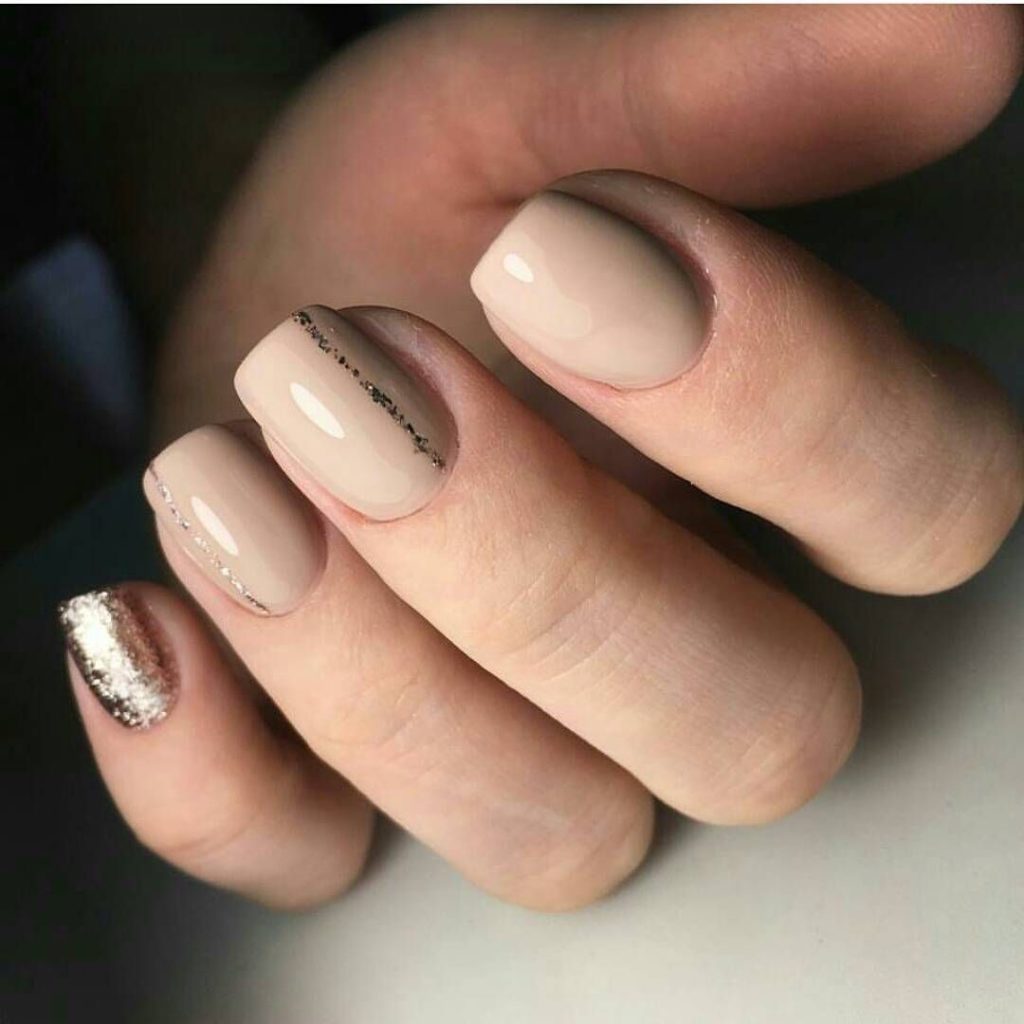 Модний зимовий манікюр 2020. Головні тренди зимового сезону (84 фото) Модний зимовий манікюр 2020. Головні тренди зимового сезону (84 фото)
