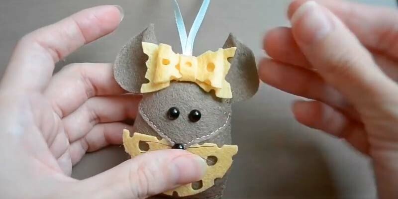 Мишка з фетру своїми руками з викрійками — символ 2020 року Мишка з фетру своїми руками з викрійками — символ 2020 року